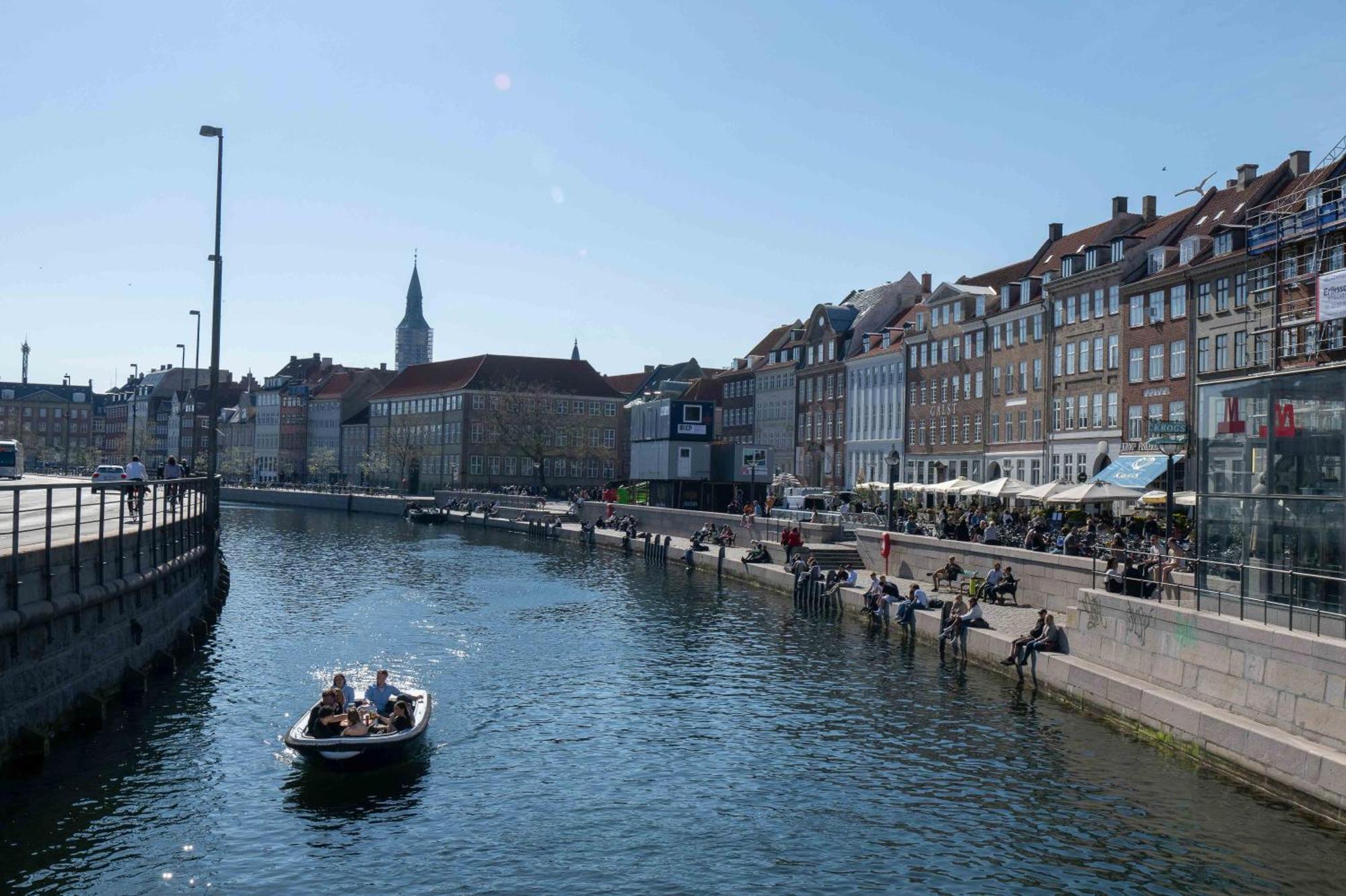 Large Apartment With Canal View In Central Cph City Κοπεγχάγη Εξωτερικό φωτογραφία